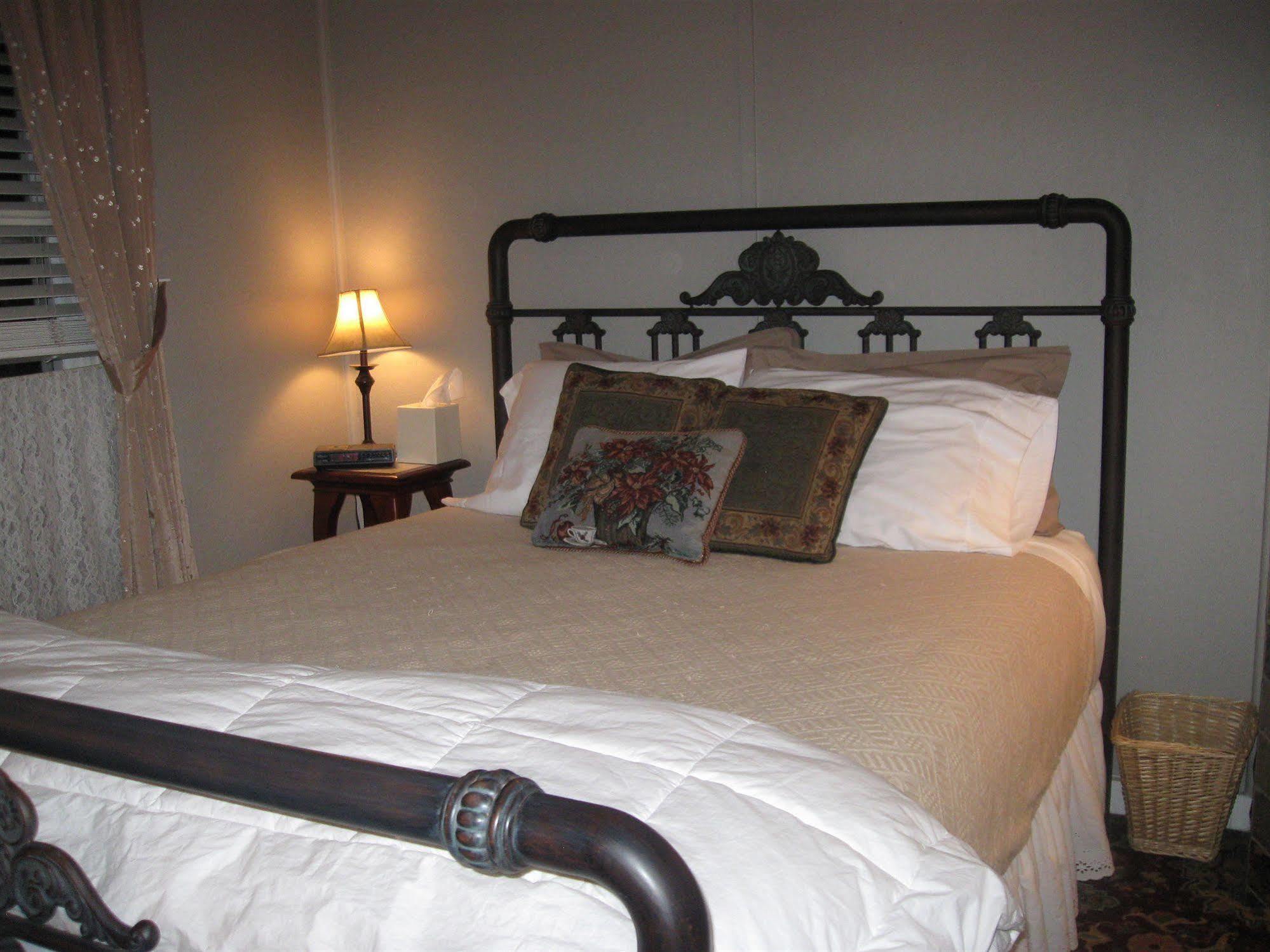 The Forest Queen Hotel Crested Butte Bagian luar foto